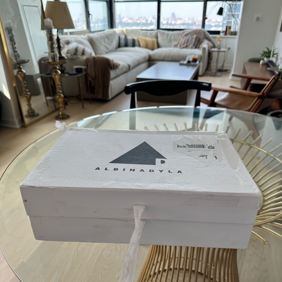 ALBINA DYLA DRESS - Picture 7 of 9